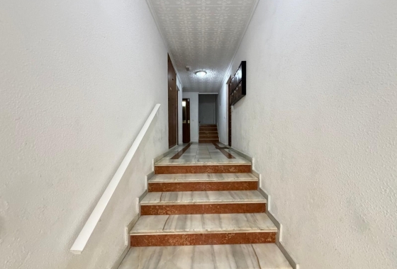 Resale - Apartment / flat - Torrevieja - Playa del Cura