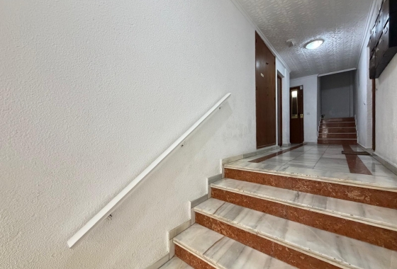 Resale - Apartment / flat - Torrevieja - Playa del Cura