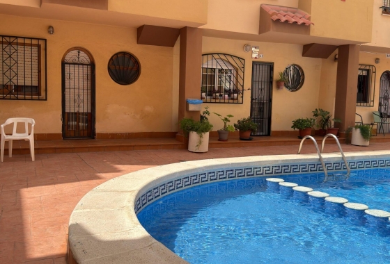 Wiederverkauf - Stadthaus - Torrevieja - Playa del Cura
