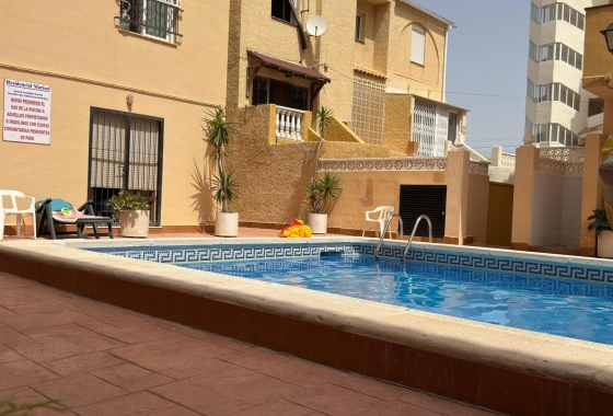 Wiederverkauf - Stadthaus - Torrevieja - Playa del Cura