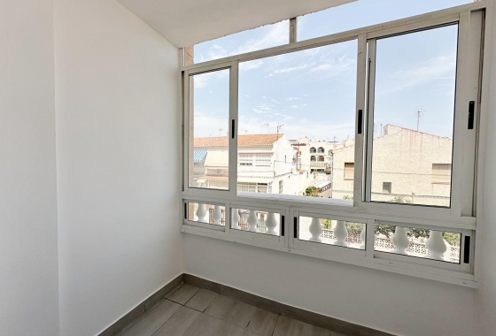 Reventa - Apartamento / piso - Torrevieja - Centro