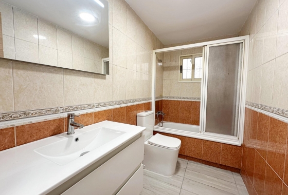 Reventa - Apartamento / piso - Torrevieja - Centro