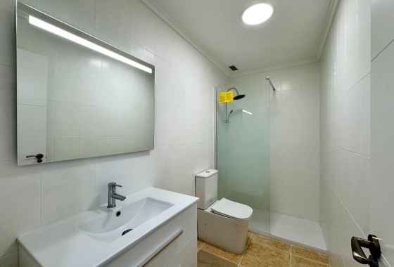 Herverkoop - Appartement / flat - Torrevieja - Centro