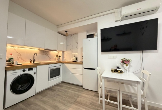 Herverkoop - Appartement / flat - Torrevieja - La Mata Pueblo