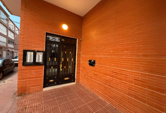 Herverkoop - Appartement / flat - Torrevieja - La Mata Pueblo