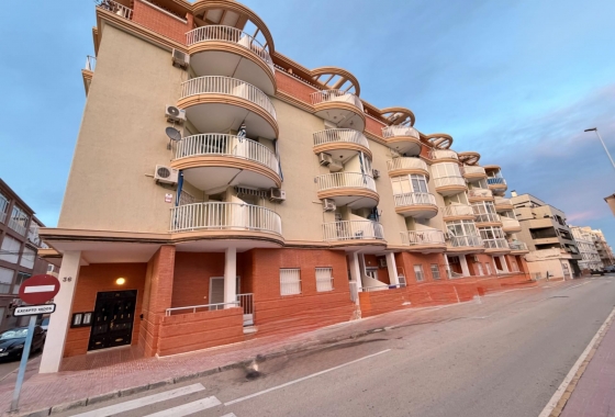 Herverkoop - Appartement / flat - Torrevieja - La Mata Pueblo