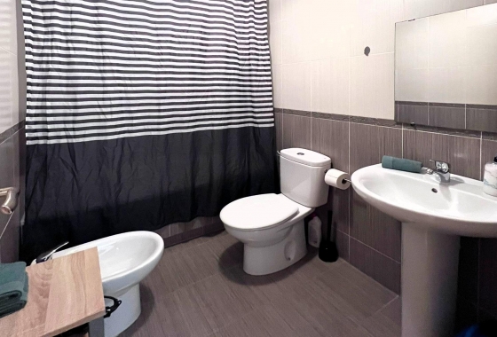 Herverkoop - Appartement / flat - Torrevieja - Playa de los Locos