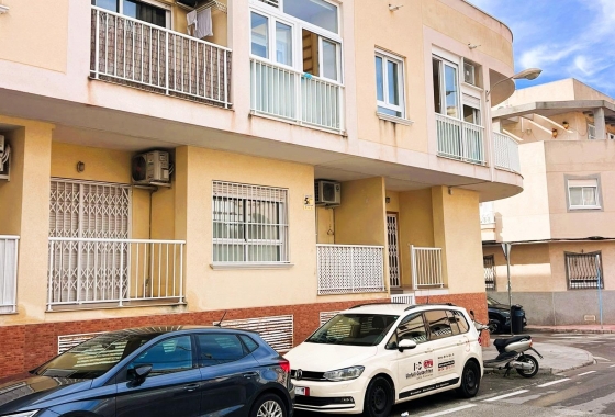 Herverkoop - Appartement / flat - Torrevieja - Playa de los Locos