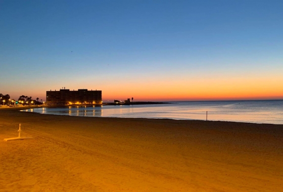 Herverkoop - Appartement / flat - Torrevieja - Playa de los Locos