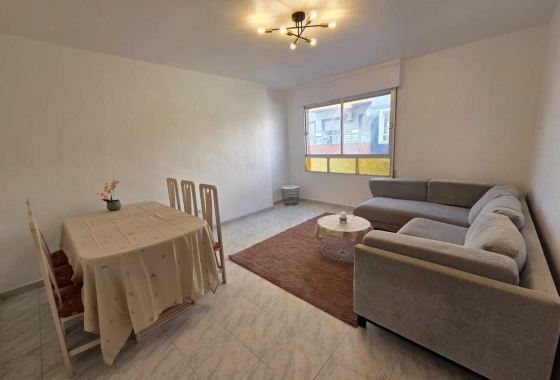Herverkoop - Appartement / flat - Torrevieja - Habaneras