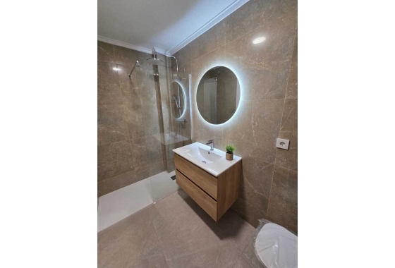 Herverkoop - Appartement / flat - Torrevieja - Habaneras