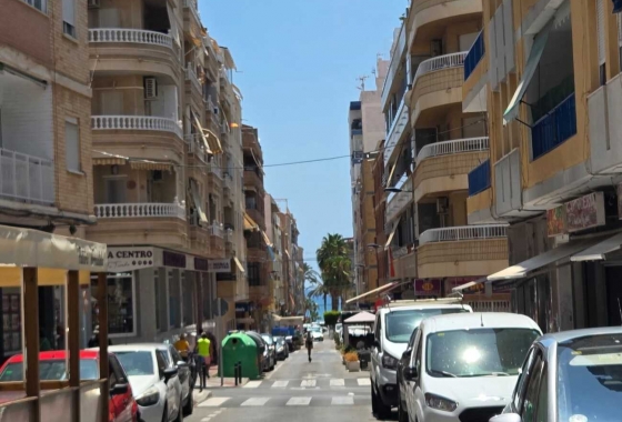 Herverkoop - Appartement / flat - Torrevieja - Habaneras