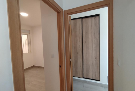 Herverkoop - Appartement / flat - Torrevieja - Habaneras
