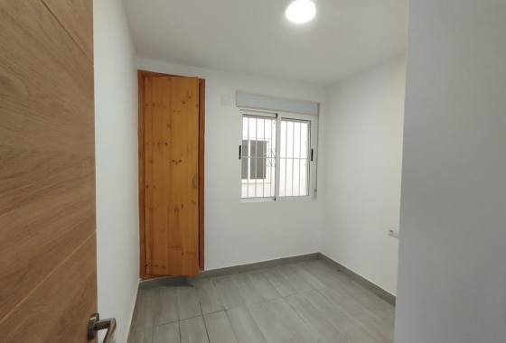 Herverkoop - Appartement / flat - Torrevieja - Habaneras