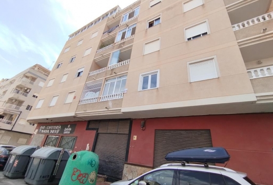Herverkoop - Appartement / flat - Torrevieja - Habaneras