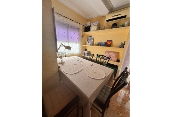 Herverkoop - Appartement / flat - Torrevieja - Estacion De Autobuses