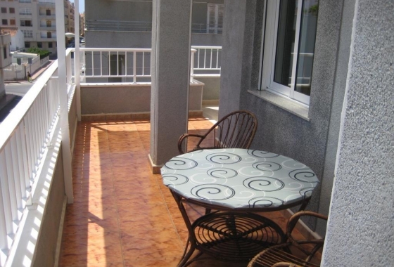 Herverkoop - Appartement / flat - Torrevieja - Estacion De Autobuses