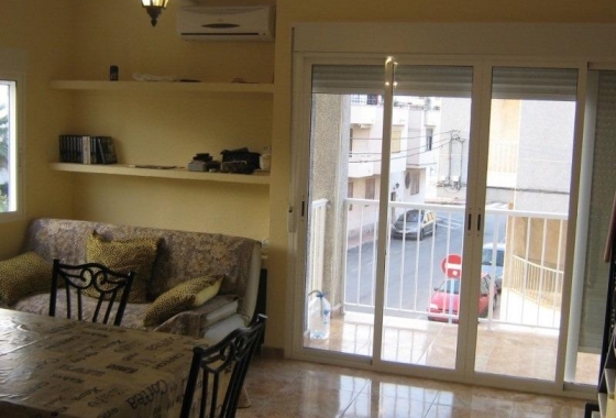 Herverkoop - Appartement / flat - Torrevieja - Estacion De Autobuses