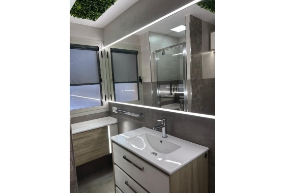 Herverkoop - Appartement / flat - Torrevieja - Playa del Cura