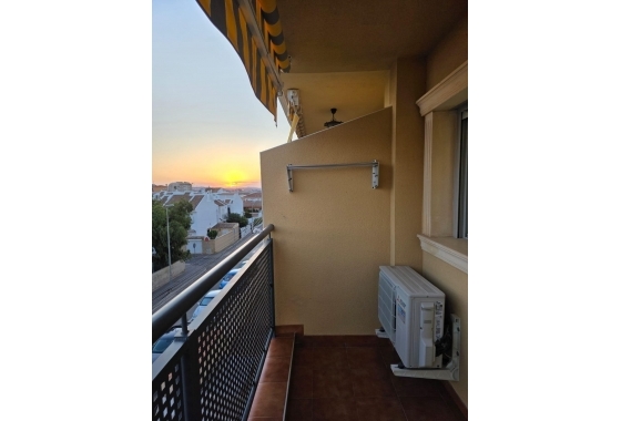Herverkoop - Appartement / flat - Torrevieja - Playa del Cura
