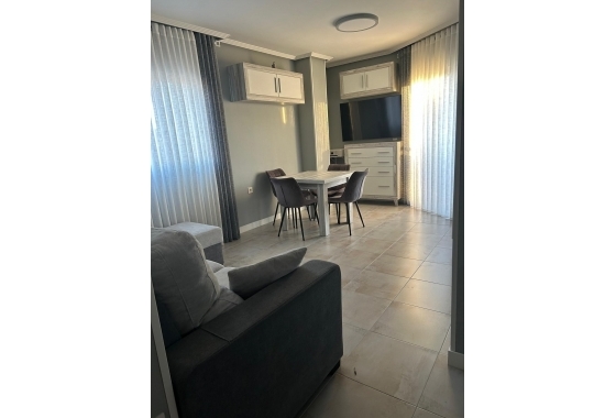 Herverkoop - Appartement / flat - Torrevieja - Playa del Cura