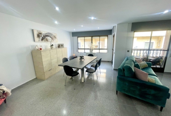 Herverkoop - Appartement / flat - Orihuela - Inland