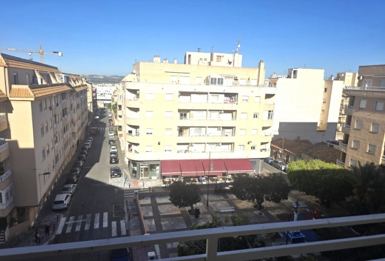 Herverkoop - Appartement / flat - Torrevieja - Centro