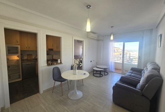 Herverkoop - Appartement / flat - Torrevieja - Centro