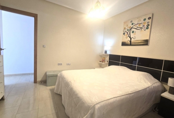 Herverkoop - Appartement / flat - Torrevieja - Centro