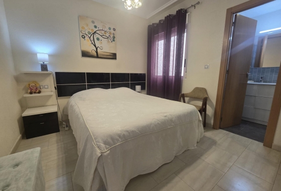 Herverkoop - Appartement / flat - Torrevieja - Centro