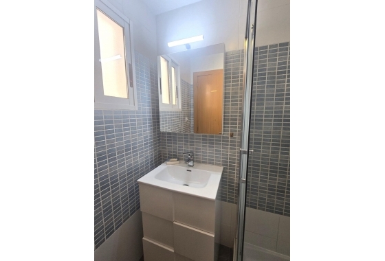 Herverkoop - Appartement / flat - Torrevieja - Centro