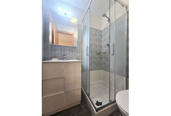 Herverkoop - Appartement / flat - Torrevieja - Centro