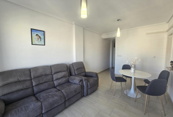 Herverkoop - Appartement / flat - Torrevieja - Centro
