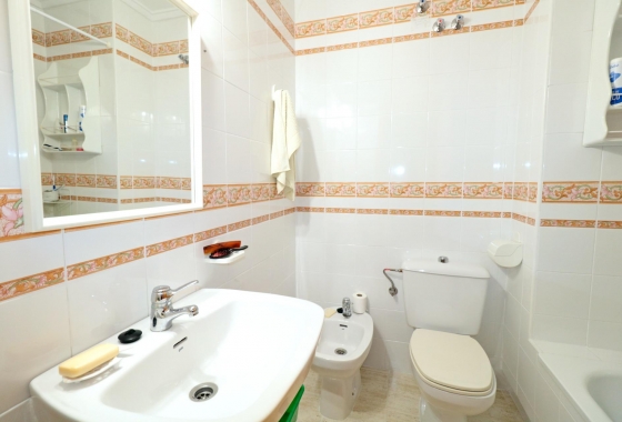 Herverkoop - Appartement / flat - Torrevieja - Acequion