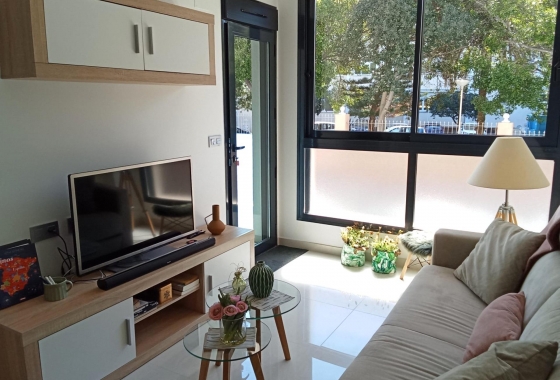 Herverkoop - Appartement / flat - Torrevieja - Estacion De Autobuses