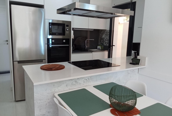 Herverkoop - Appartement / flat - Torrevieja - Estacion De Autobuses