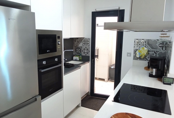 Herverkoop - Appartement / flat - Torrevieja - Estacion De Autobuses