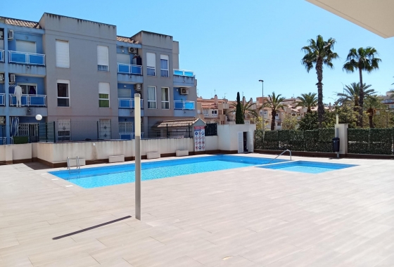 Herverkoop - Appartement / flat - Torrevieja - Estacion De Autobuses