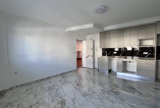 Herverkoop - Appartement / flat - Torrevieja - PLAYA LOS LOCOS