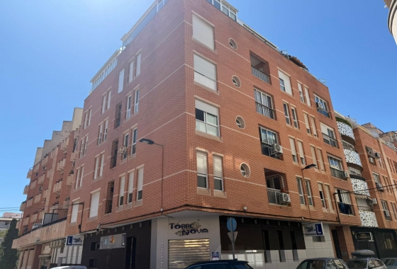 Herverkoop - Appartement / flat - Torrevieja - Centro