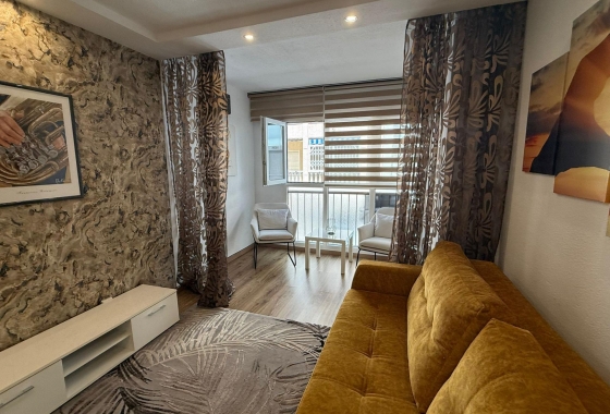 Herverkoop - Appartement / flat - Torrevieja - Centro