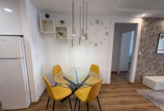 Herverkoop - Appartement / flat - Torrevieja - Centro
