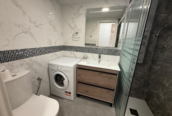 Herverkoop - Appartement / flat - Torrevieja - Centro