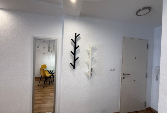 Herverkoop - Appartement / flat - Torrevieja - Centro