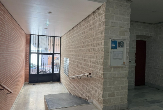 Herverkoop - Appartement / flat - Torrevieja - Centro