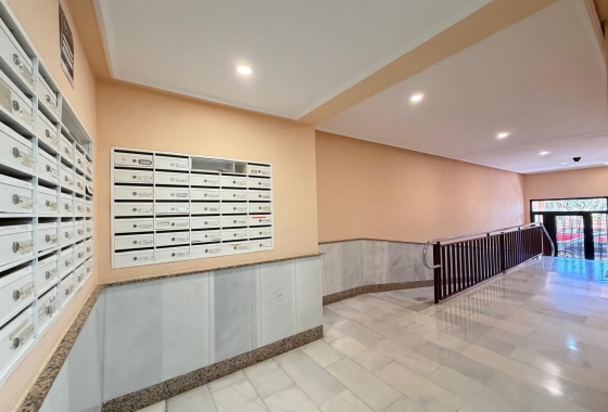 Herverkoop - Appartement / flat - Torrevieja - Playa del Cura