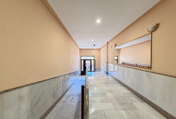 Herverkoop - Appartement / flat - Torrevieja - Playa del Cura
