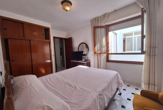 Herverkoop - Appartement / flat - Torrevieja - Acequion
