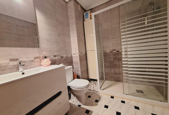 Herverkoop - Appartement / flat - Torrevieja - Acequion