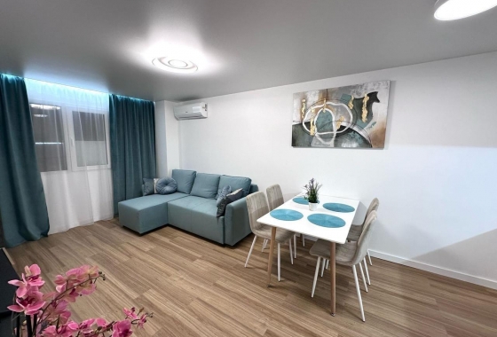 Herverkoop - Appartement / flat - Torrevieja - Estacion De Autobuses